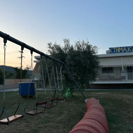 アパート κτήμα καρνέση 1